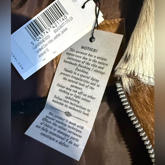 Nasty Gal Brown and Cream Patterned Bomber Jacket - Picture 6 of 10